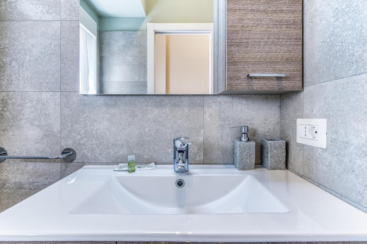 Mora Apartment มิลาน ภายนอก รูปภาพ
